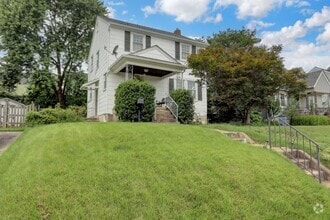 Building Photo - 5544 Ashbourne Rd