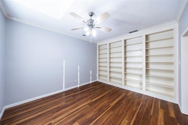 Foto del edificio - 3206 Wyndham Ln