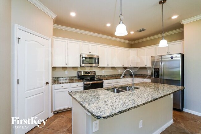 Building Photo - 3501 E Hampton Cir