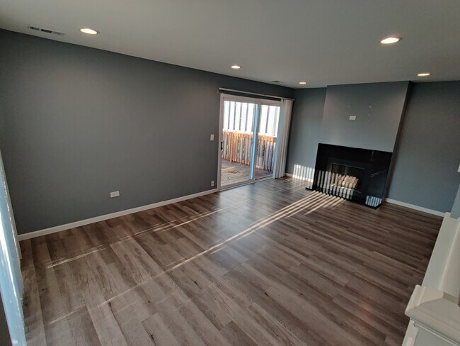 Building Photo - 816 Coventry Pl