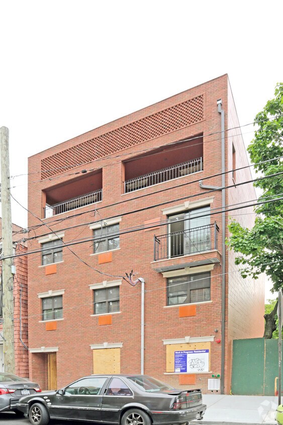 Foto principal - 3113 23rd St