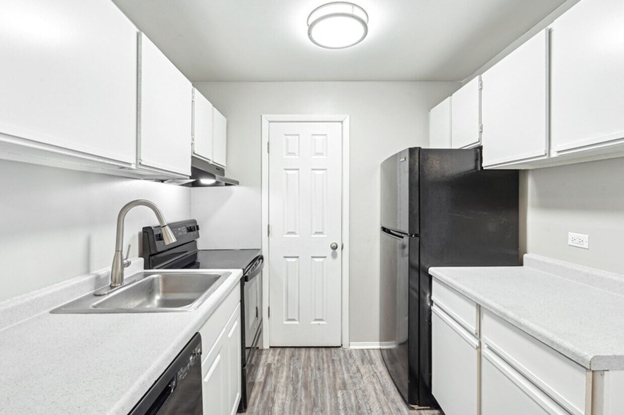 Foto principal - Park Trail Apartments