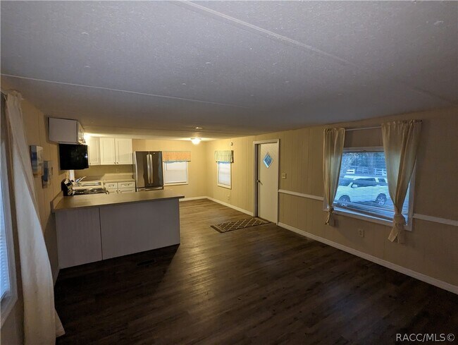 Foto del edificio - 7090 N Palmer Way