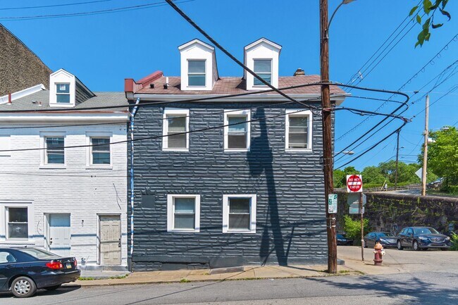 Foto del edificio - 145 S 12th St