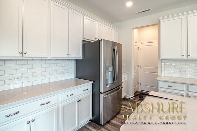 Foto del edificio - 101 Hunston Dr.