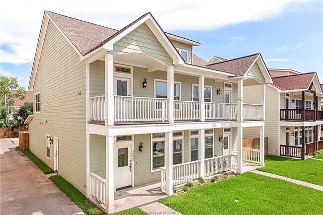 Foto del edificio - 302 Live Oak St