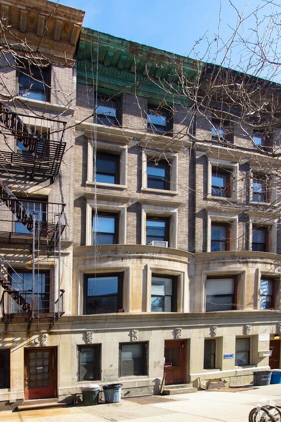 Foto del edificio - 117 W 111th St