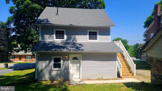 Building Photo - 404 Chestnut St