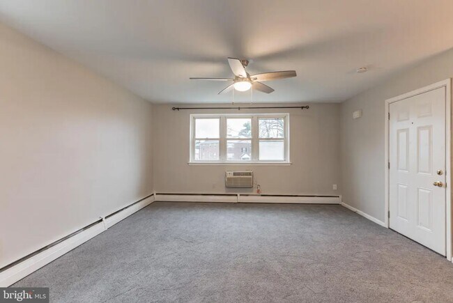 Building Photo - 501 Philmar Ct