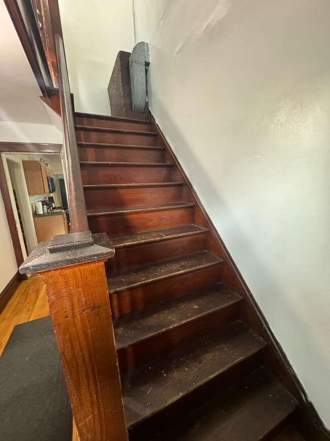 Building Photo - 321 Calef Rd
