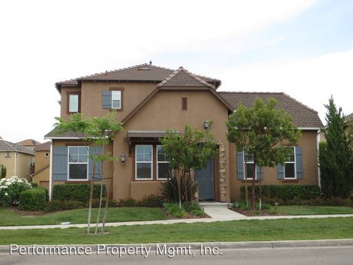 Foto principal - 1795 N Leonard Ave