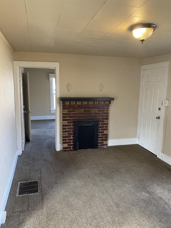 Building Photo - 536 Waterworks Rd