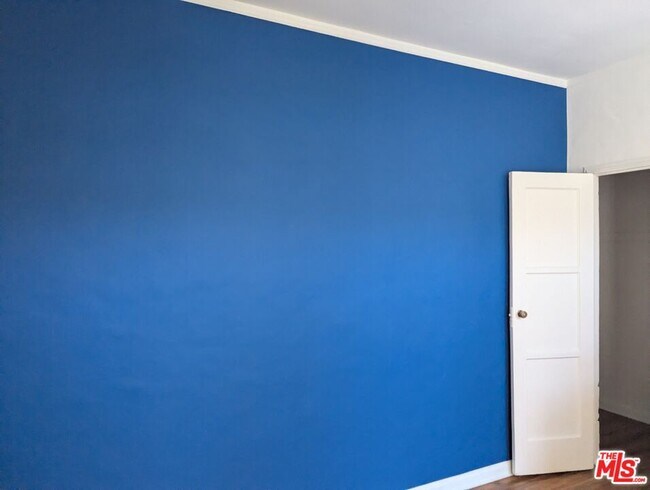 Building Photo - 634 S Gramercy Pl