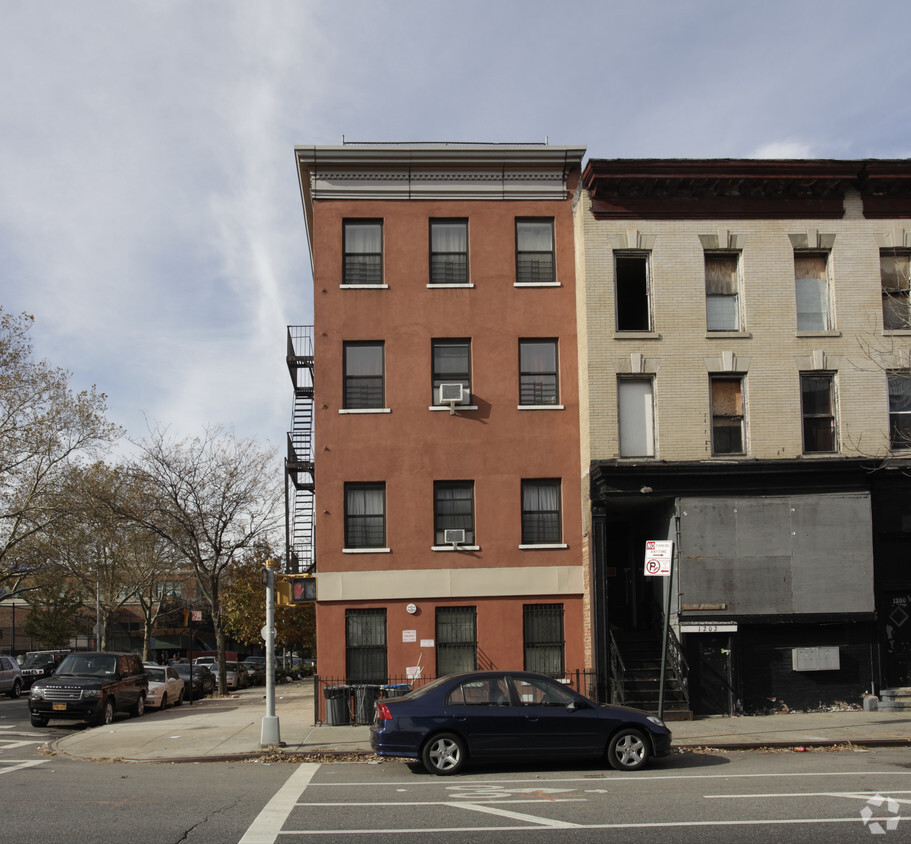 Building Photo - Jefferson Cluster ( 1204 Bedford Ave )