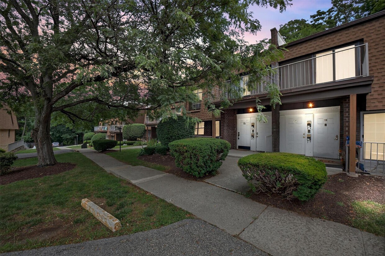 Foto principal - 424 Carpenter Ave