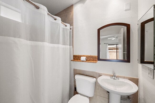 Foto del edificio - 74118 Catalina Way