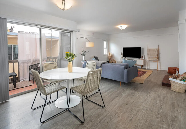 Dining Area and Living Rom - 2807 Highland Ave