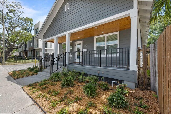 Foto del edificio - 2203 N Blvd