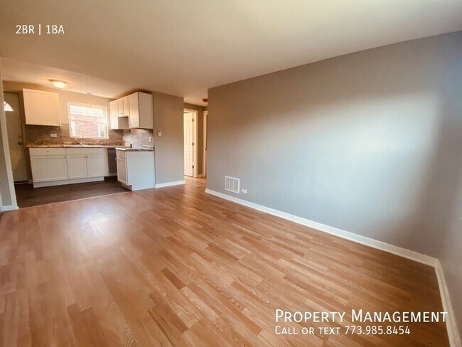 Foto del edificio - 8153 S Colfax Ave