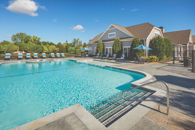 Terraza de la piscina - Seven Springs