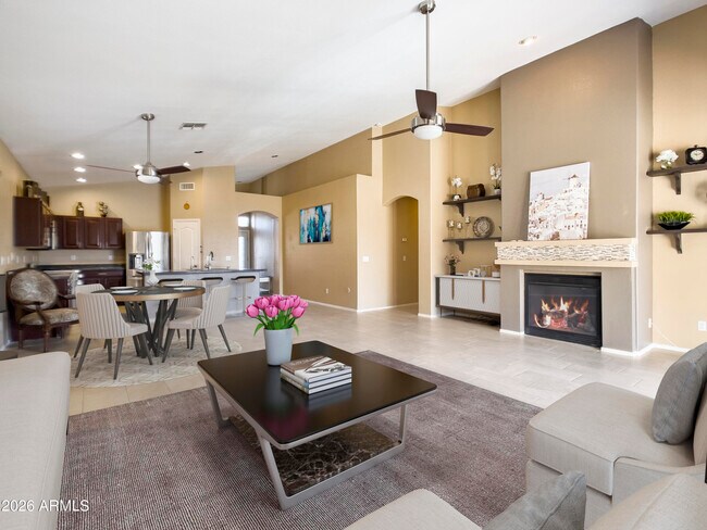 Foto del edificio - 1084 N Martingale Rd