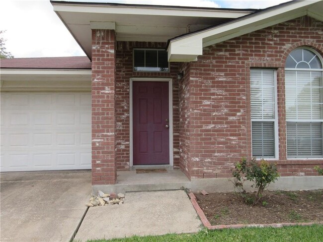 Building Photo - 2412 Redwood Trce, Round Rock, TX 78664 - ...