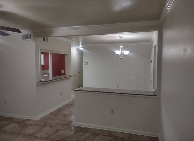 Foto del edificio - 10865 W Fuller Pl