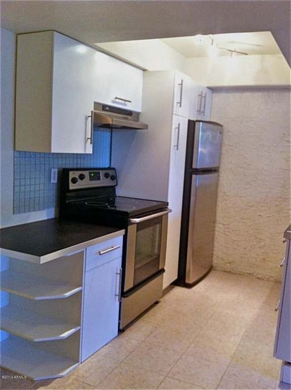 Foto del edificio - 2121 W Royal Palm Rd