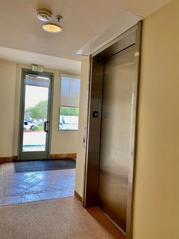 Building Photo - 520 North Santa Cruz Avenue, Unit #200