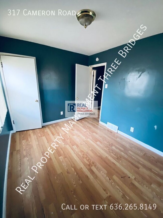 Building Photo - 317 Cameron Rd