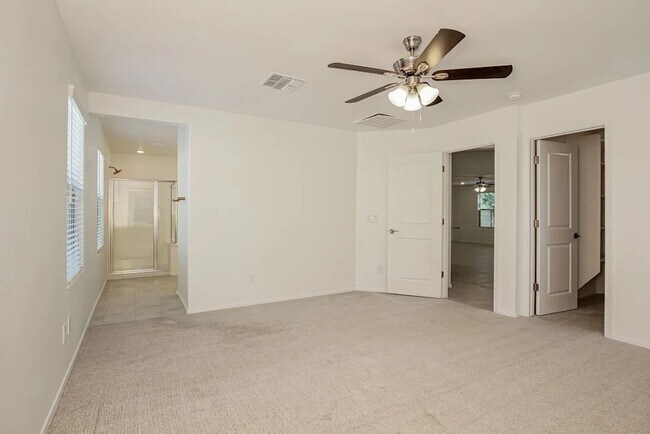 Building Photo - 1835 E Hermosa Dr