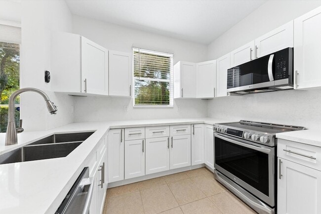 Photo - 402 Seminole Palms Drive Unit Townhome