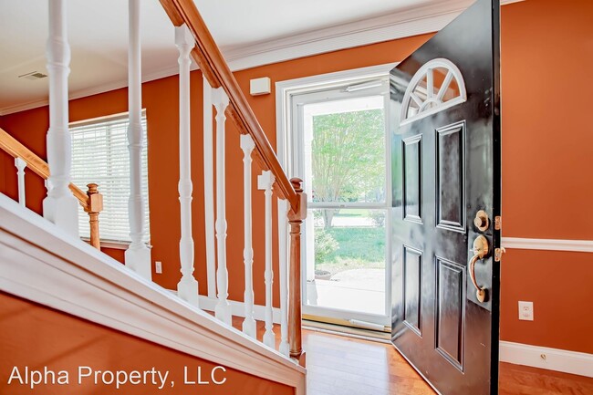 Building Photo - 3 br, 2.5 bath House - 603 Lenhardt Rd