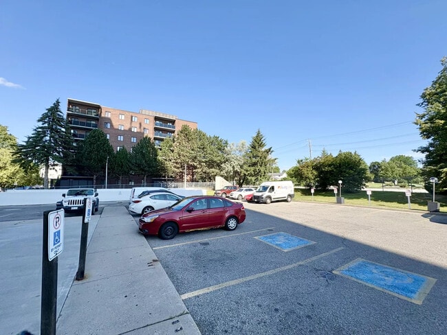 Building Photo - 294 Chandler Dr