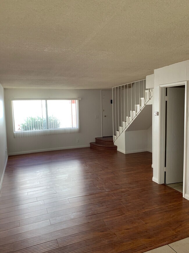 Foto del edificio - 412 San Pascual Ave