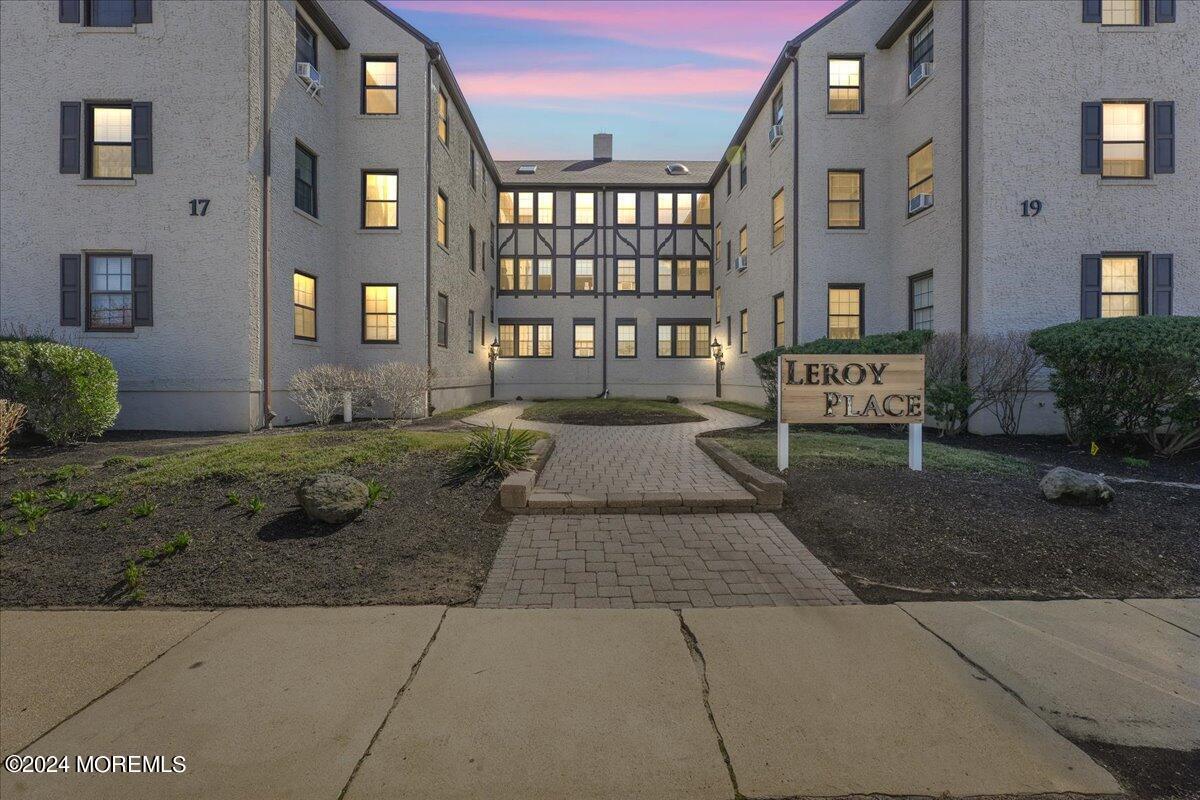 Primary Photo - 17-19 Leroy Pl