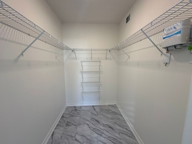 Interior Photo - Hampton Astoria