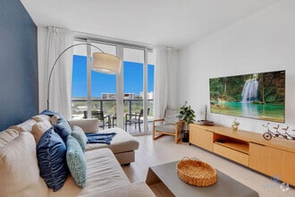 Building Photo - 2602 E Hallandale Beach Blvd