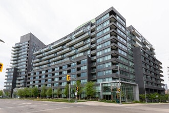 Building Photo - 120 Bayview Ave