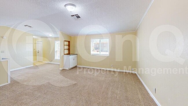 Building Photo - 9830 N Anway Rd