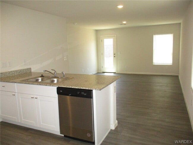Building Photo - 1142 Pear Tree Ln
