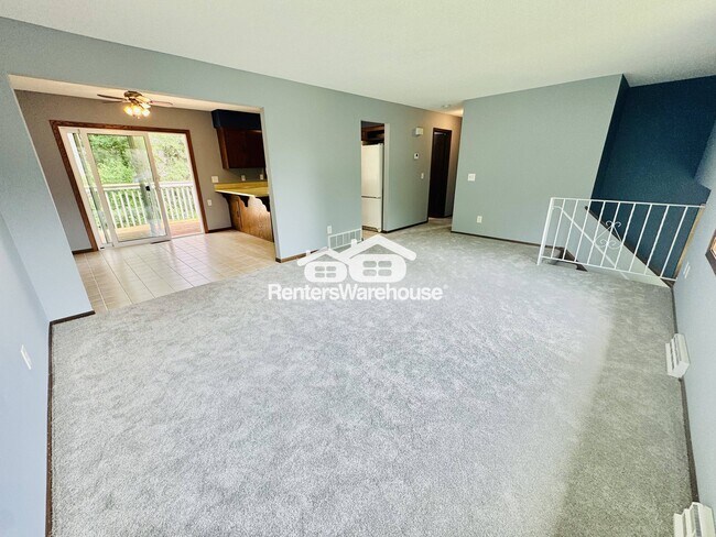 Foto del edificio - 905 97th Ln NE