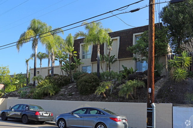 Building Photo - Highland Apartments