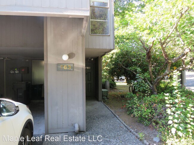 Building Photo - 2 br, 1.5 bath House - 6563 139th Ave NE, ...