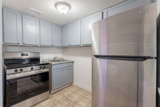 Foto del edificio - 3222 W Indian School Rd