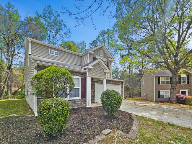Building Photo - 1236 Liriope Ln SE