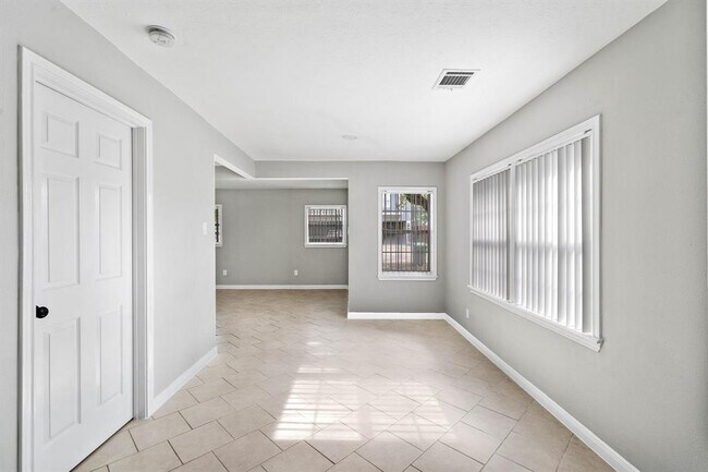 Foto del edificio - 234 W 27th St