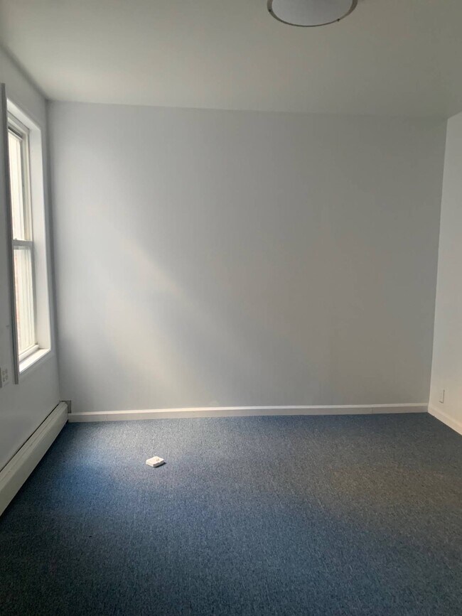 Foto del edificio - 992 McLean Ave