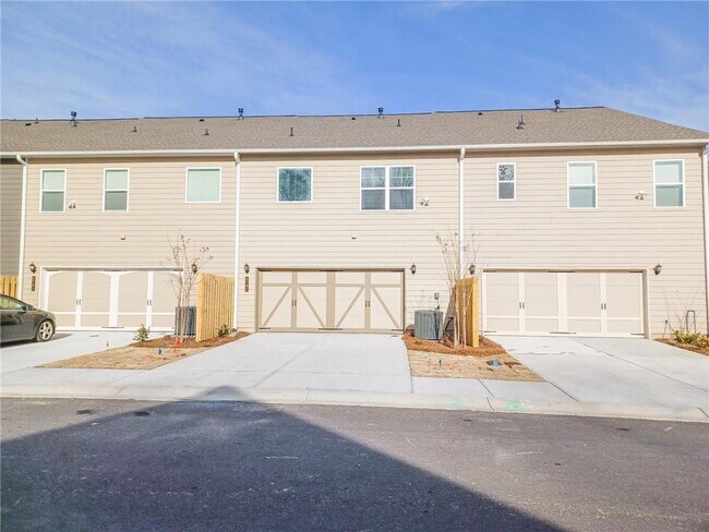Building Photo - 6781 Cedar Glen Rd