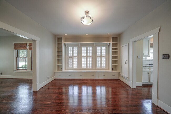 Foto del edificio - 1123 E 7th St